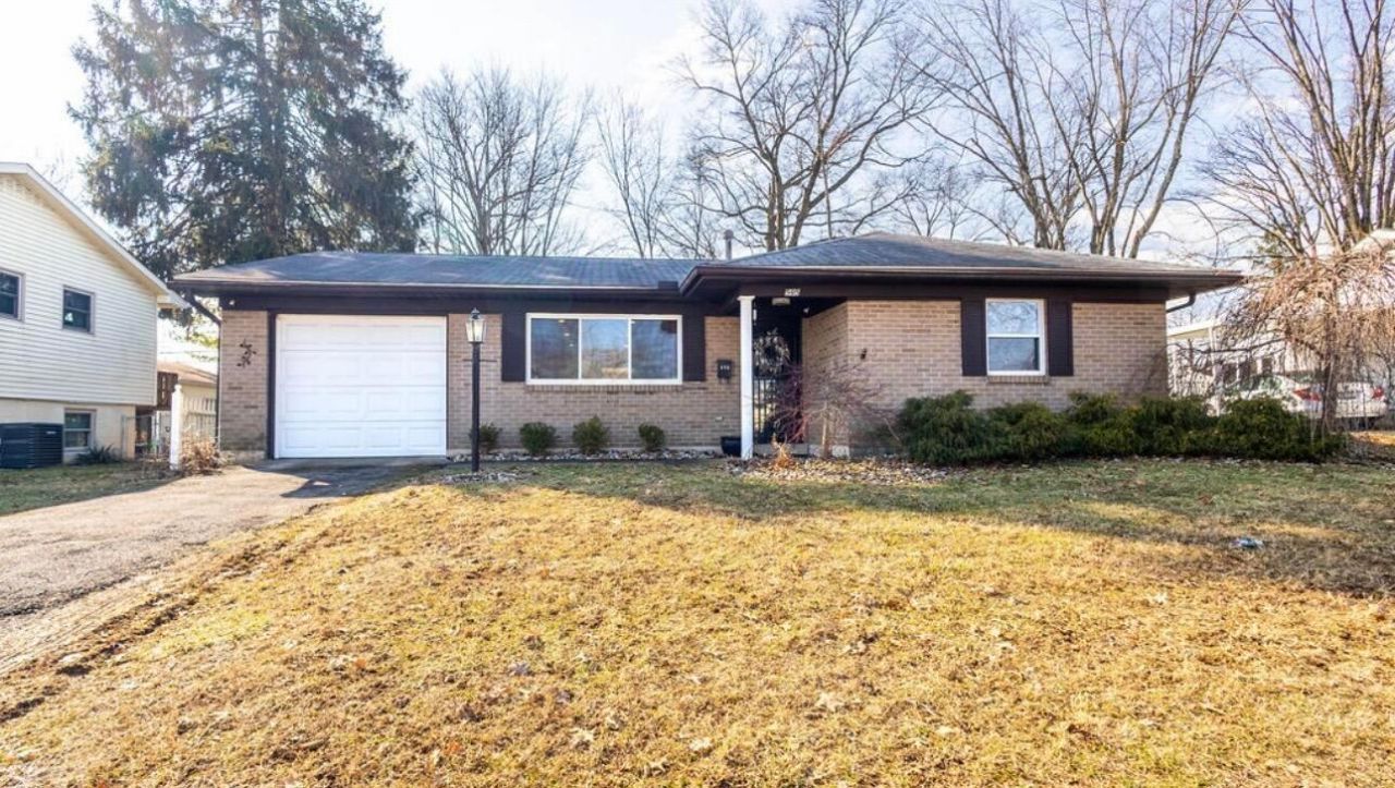 595 Deerwood Avenue E, Columbus, OH 43230 Main Photo