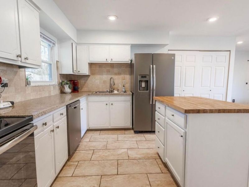 595 Deerwood Avenue E, Columbus, OH 43230 Photo 21