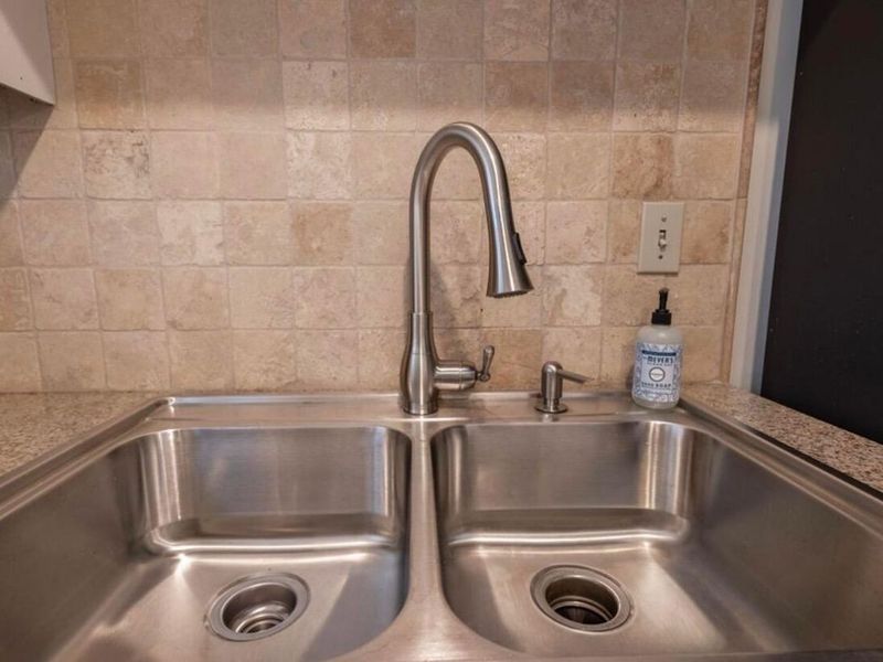 595 Deerwood Avenue E, Columbus, OH 43230 Photo 25