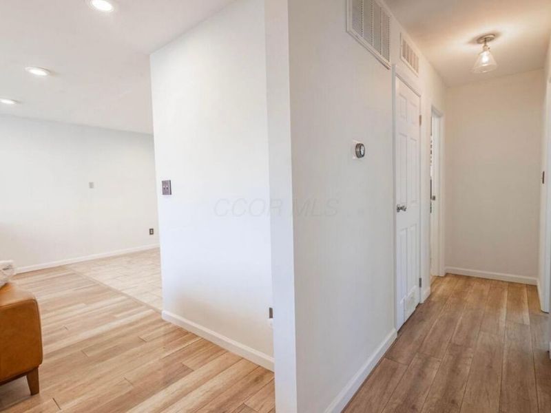 595 Deerwood Avenue E, Columbus, OH 43230 Photo 43