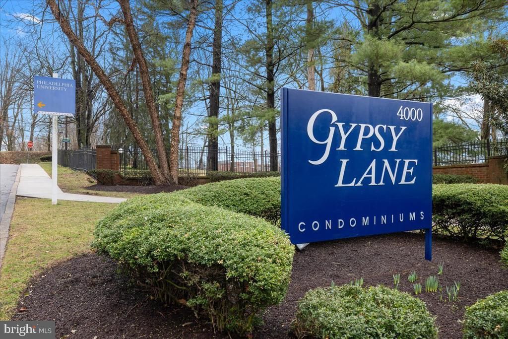 4000 Gypsy Lane, Unit 305B1, Philadelphia, PA 19129 Main Photo