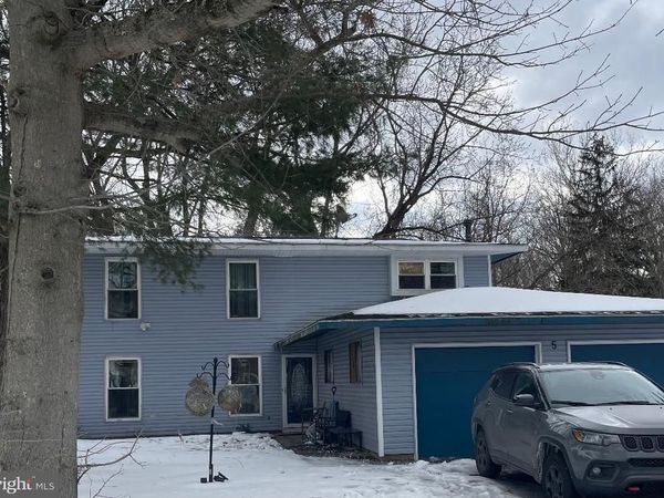 5 SURREY COURT, MOUNT HOLLY, NJ 08060
