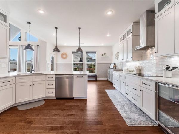 3706 NW Riverbend Road, Bentonville, AR 72712