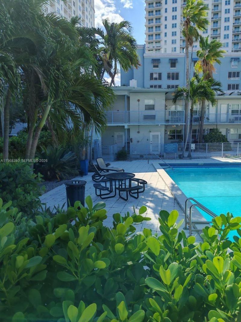 8000 NE Bayshore Ct, Unit 106, Miami, FL 33138 Photo