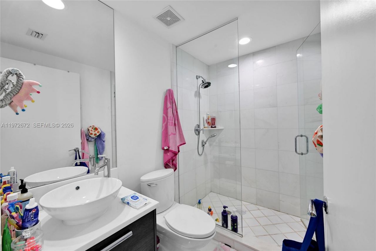 2950 NE 188th St, Unit 534, Aventura, FL 33180 Photo