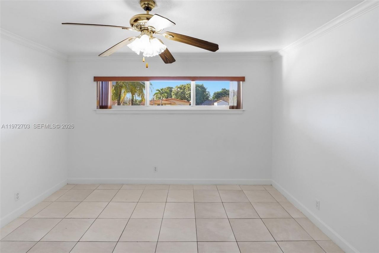 11195 SW 1st St , Unit 119, Sweetwater, FL 33174 Photo