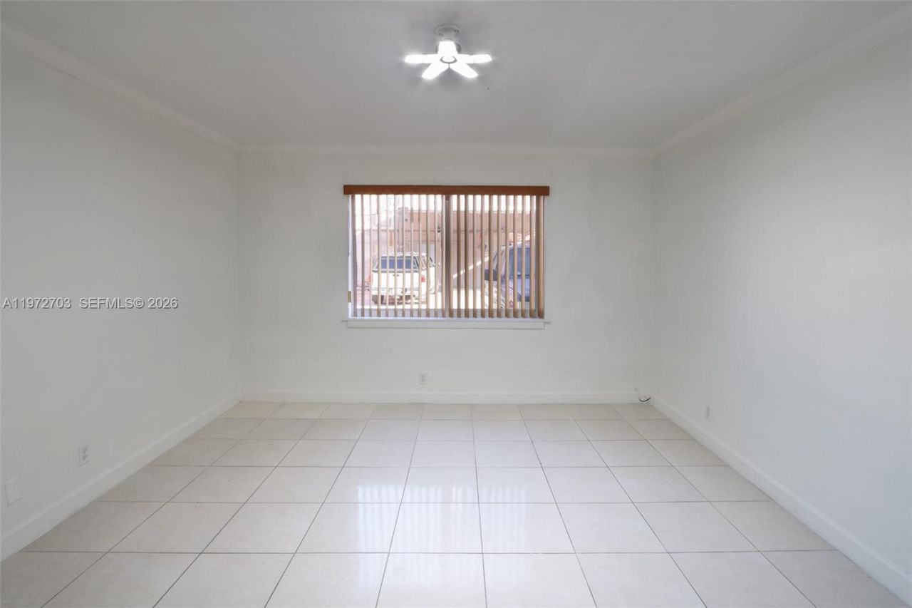 11195 SW 1st St , Unit 119, Sweetwater, FL 33174 Photo