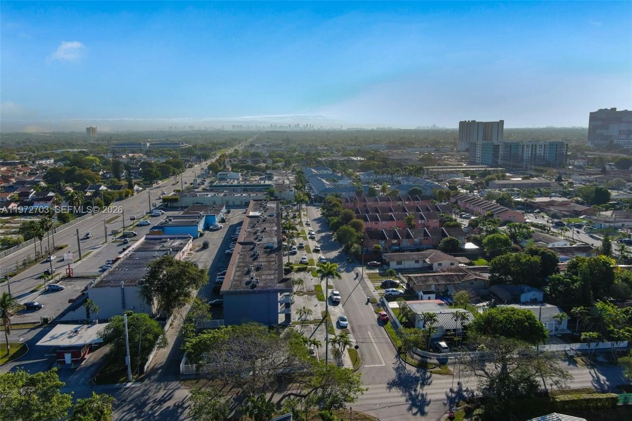 11195 SW 1st St , Unit 119, Sweetwater, FL 33174 Photo