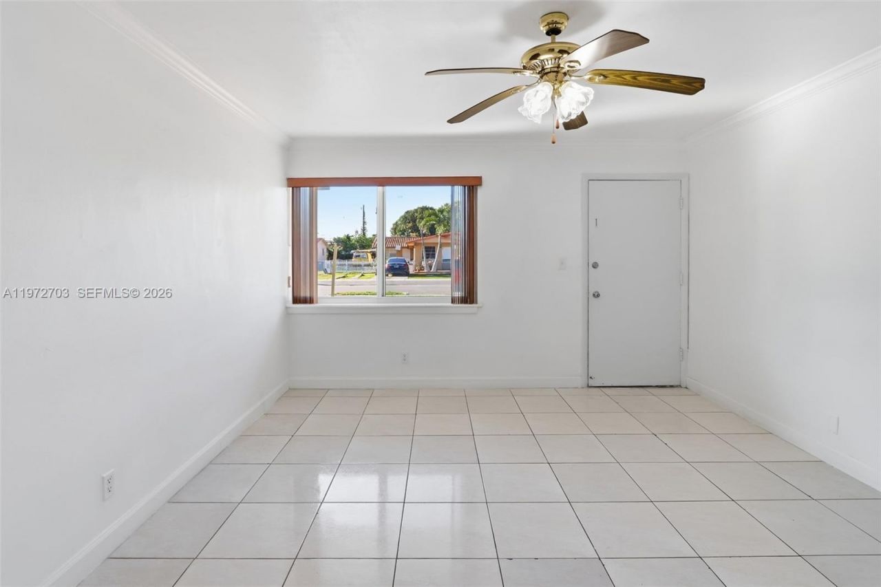 11195 SW 1st St , Unit 119, Sweetwater, FL 33174 Photo