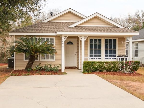 801 Crystal Wells Court S, Fairhope, AL 36532