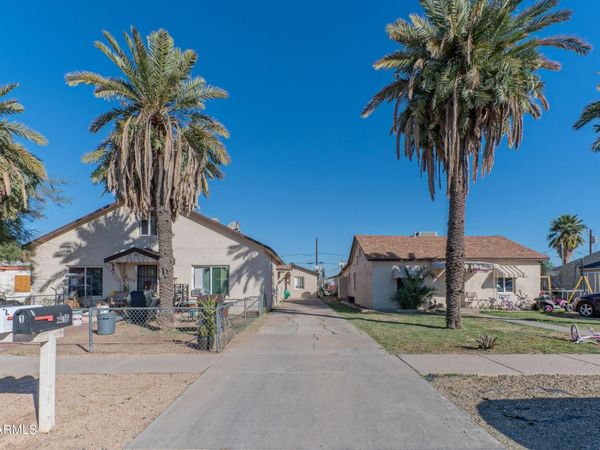 2916 E MONROE Street, Phoenix, AZ 85034