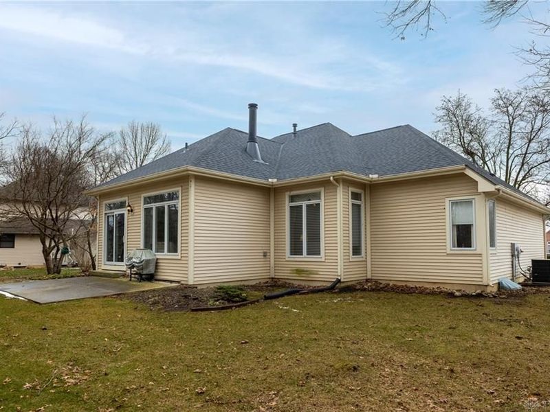 2385 Worthington Drive, Troy, OH 45373 Photo 7