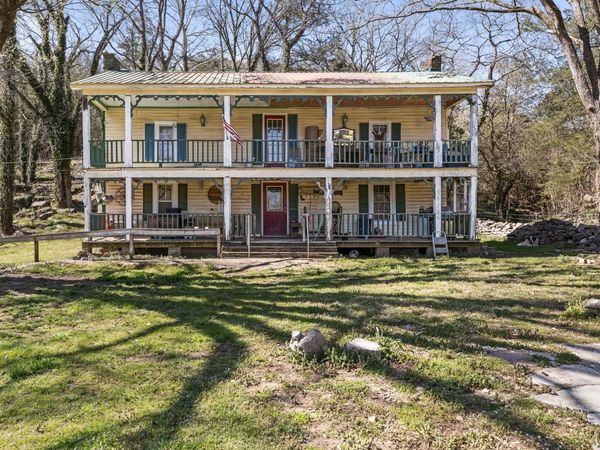 2203 Stones River Rd , Woodbury, TN 37190