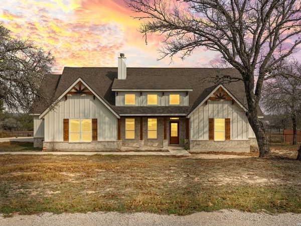 205 Patchwork corner, Poteet, TX 78065