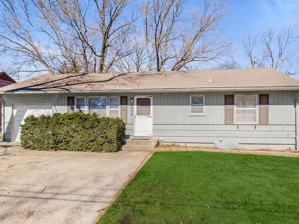 5806 W 75th Street, Prairie Village, KS 66208