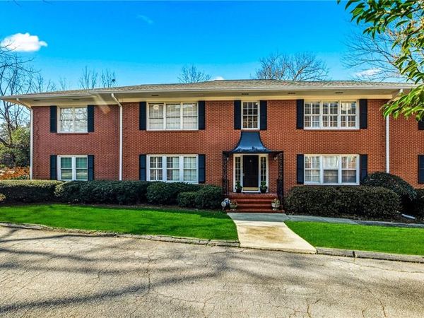 3694 Peachtree Road NE, Unit A4, Atlanta, GA 30319