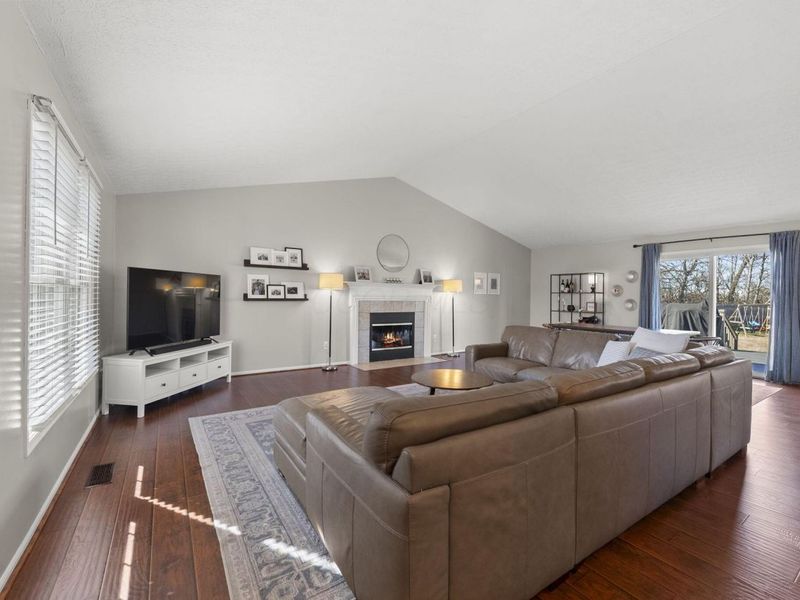 1157 Onaway Court, Columbus, OH 43228 Photo 6