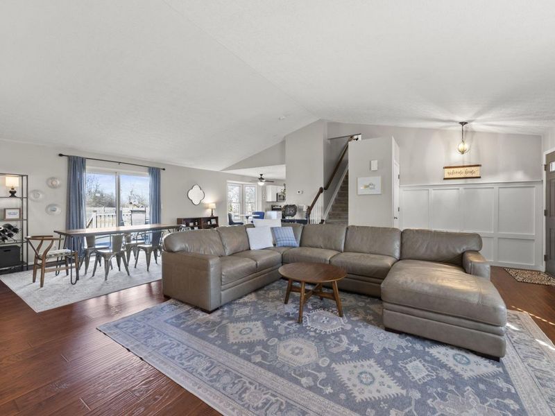 1157 Onaway Court, Columbus, OH 43228 Photo 7