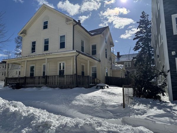 93 Fairfax Rd, Worcester, MA 01610