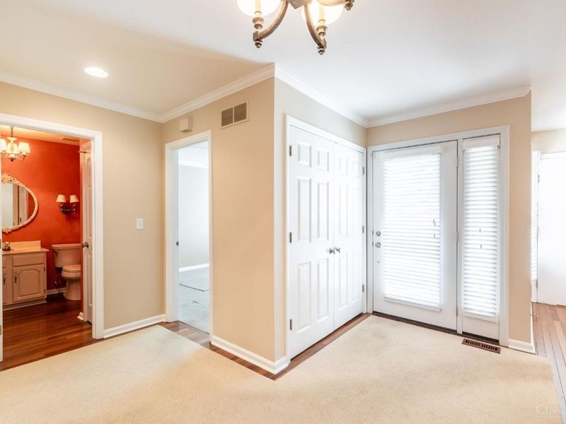 7926 Causeway Lane, Anderson Twp, OH 45255 Photo 5