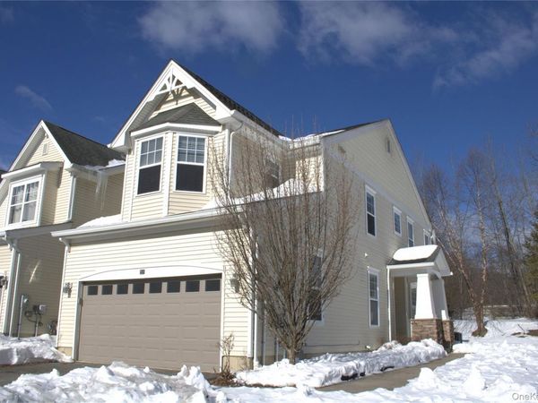 53 Cornwall Lane, Middletown, NY 10940