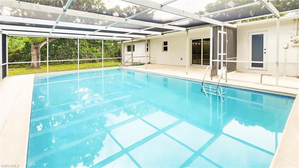 2431 Welch St , Fort Myers, FL 33901 Photo