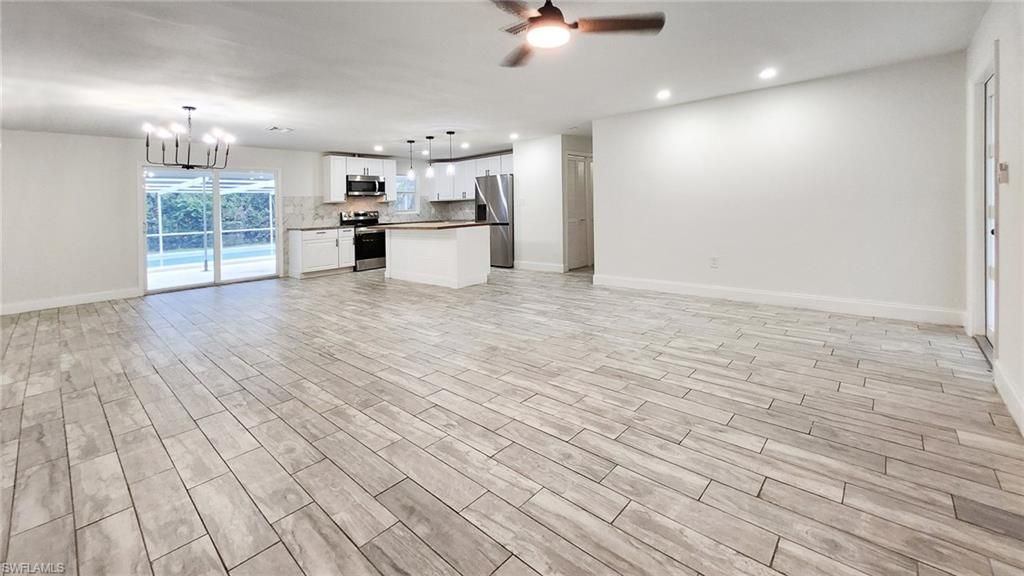 2431 Welch St , Fort Myers, FL 33901 Photo