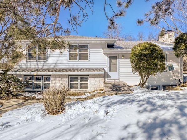 1800 Skyline Drive S, Burnsville, MN 55337