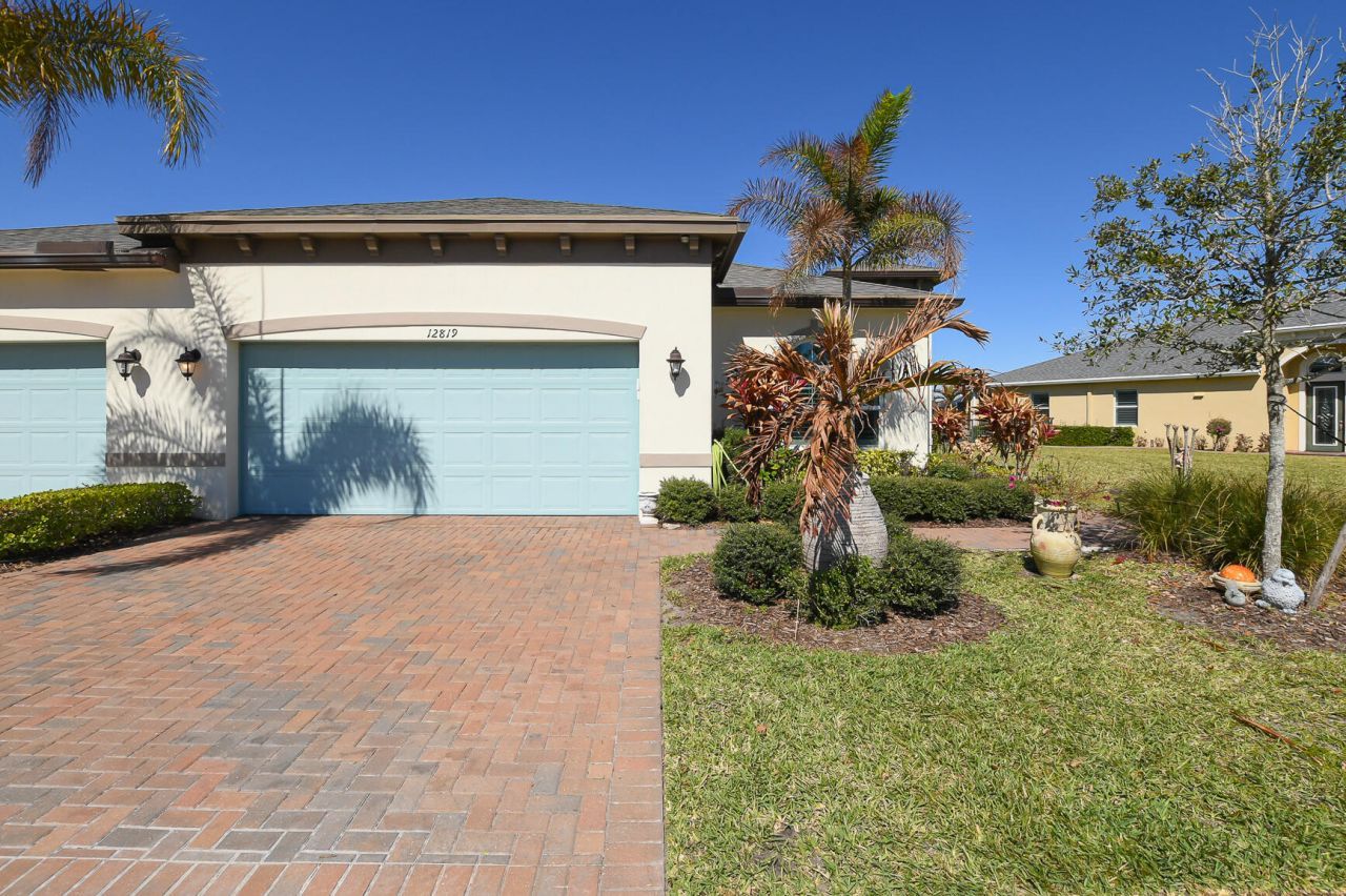 12819 SW Lake Fern Circle, Port Saint Lucie, FL 34987 Photo
