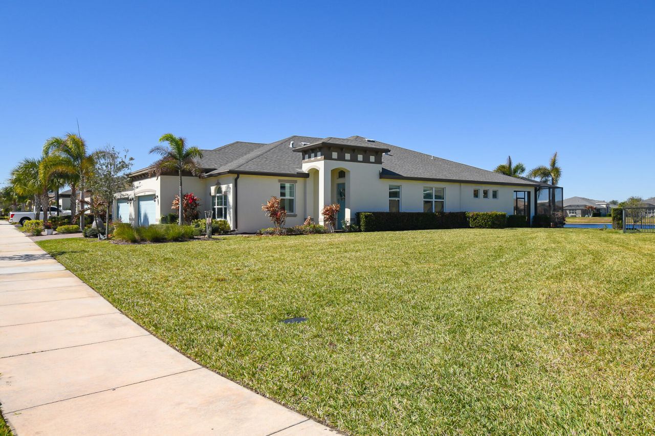 12819 SW Lake Fern Circle, Port Saint Lucie, FL 34987 Photo