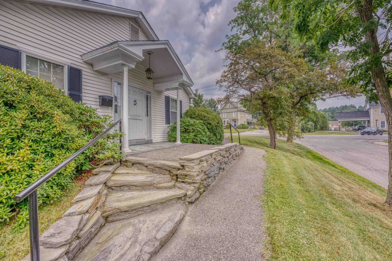 188 Cottage Street Littleton, NH 03561