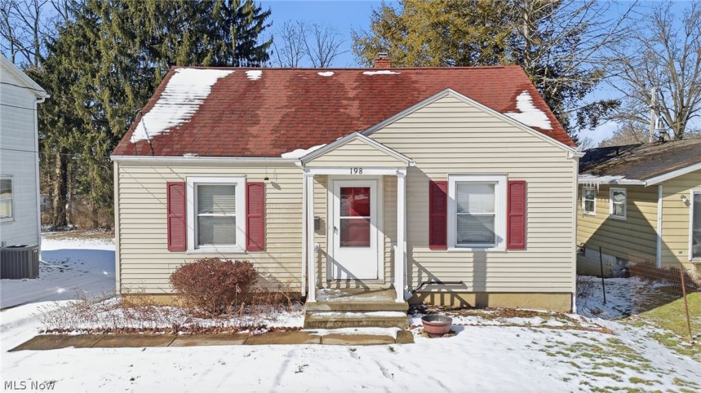 198 Summit Street, Wadsworth, OH 44281 Main Photo