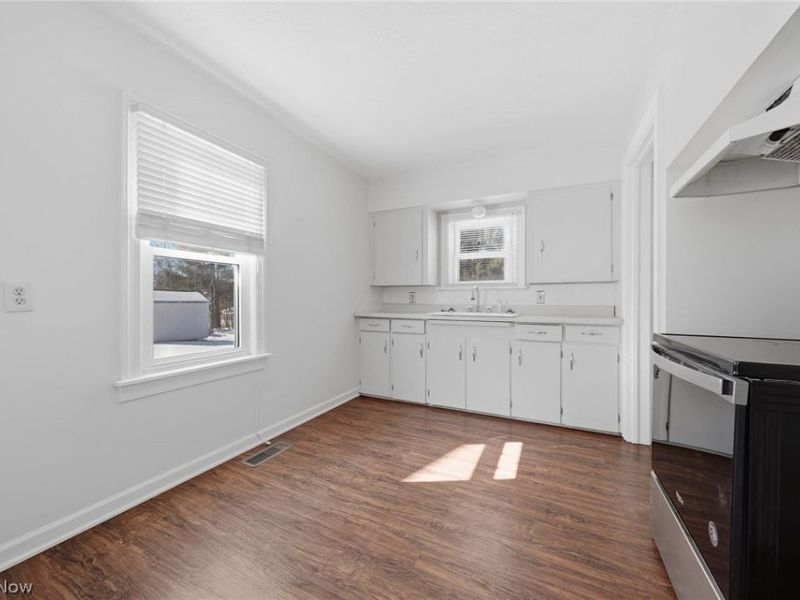 198 Summit Street, Wadsworth, OH 44281 Photo 5