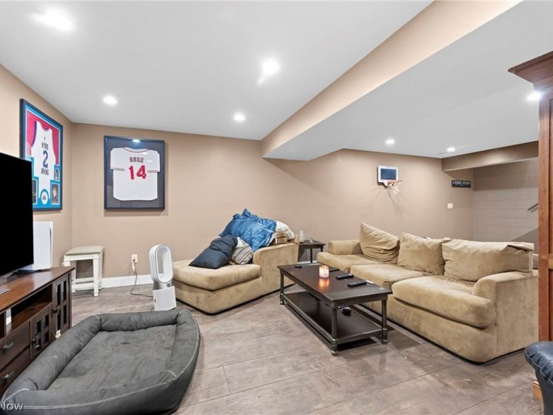 2958 Moyer Avenue, Norton, OH 44203 Photo 28