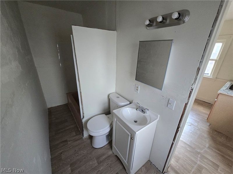 3674 E 52nd Street, Cleveland, OH 44105 Photo 8