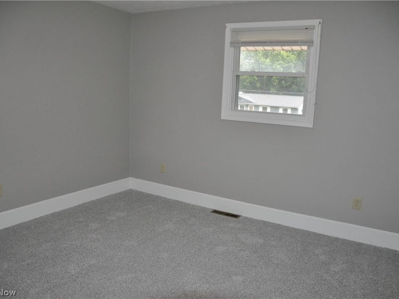 7615 Stuhldreher Street NW, Massillon, OH 44646 Photo 10