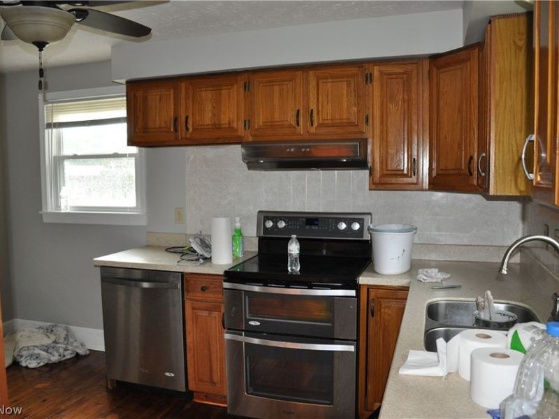 7615 Stuhldreher Street NW, Massillon, OH 44646 Photo 9