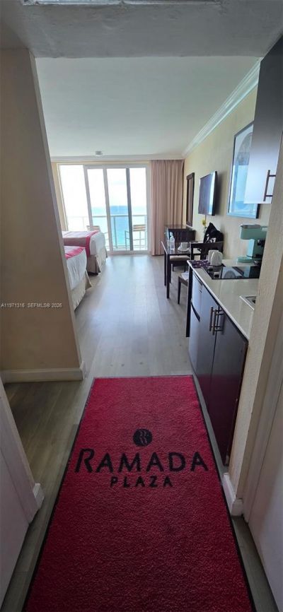 19201 Collins Ave , Unit 1011, Sunny Isles Beach, FL 33160 Photo