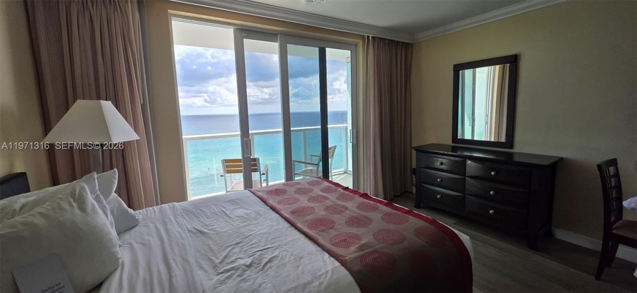 19201 Collins Ave , Unit 1011, Sunny Isles Beach, FL 33160 Photo