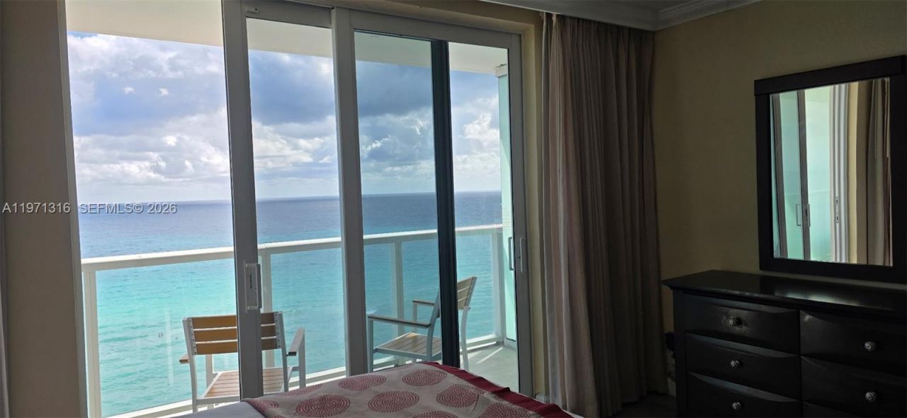 19201 Collins Ave , Unit 1011, Sunny Isles Beach, FL 33160 Photo