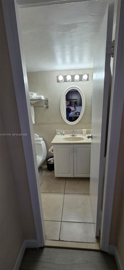 19201 Collins Ave , Unit 1011, Sunny Isles Beach, FL 33160 Photo