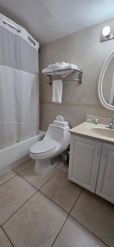 19201 Collins Ave , Unit 1011, Sunny Isles Beach, FL 33160 Photo