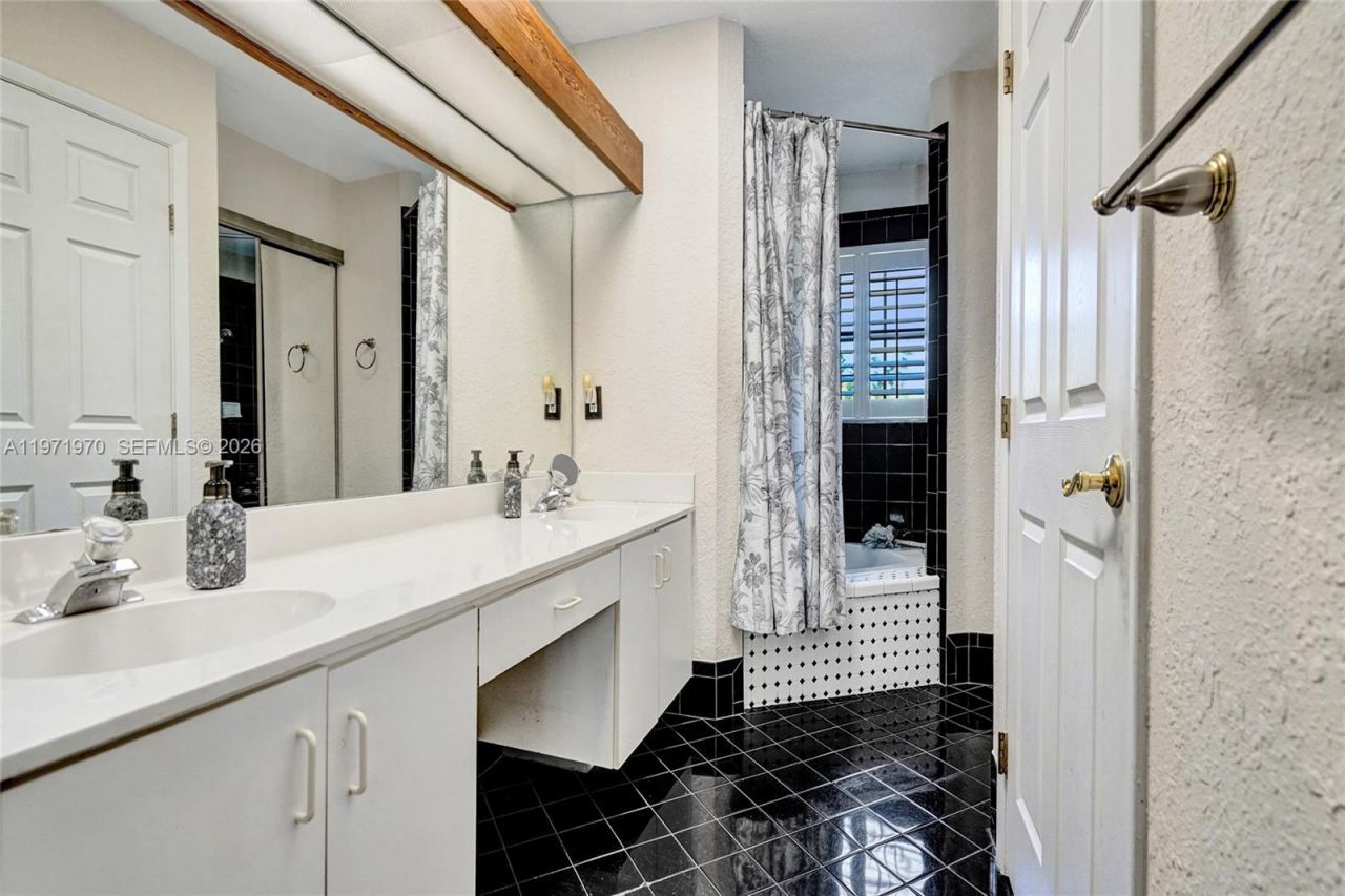 14681 Poplar Hill Ct , Davie, FL 33325 Photo