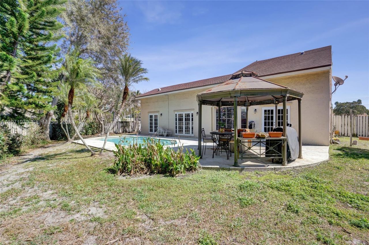 14681 Poplar Hill Ct , Davie, FL 33325 Photo