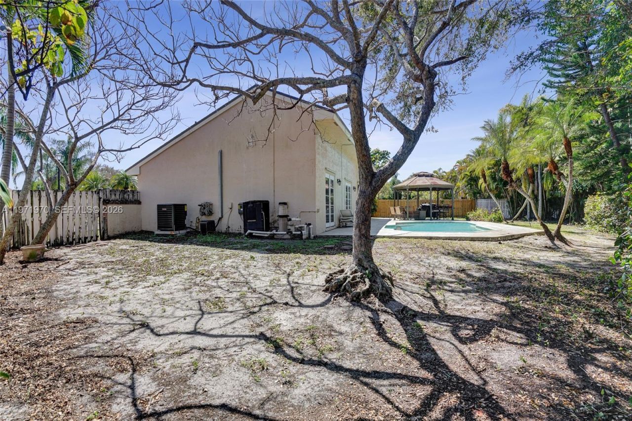 14681 Poplar Hill Ct , Davie, FL 33325 Photo