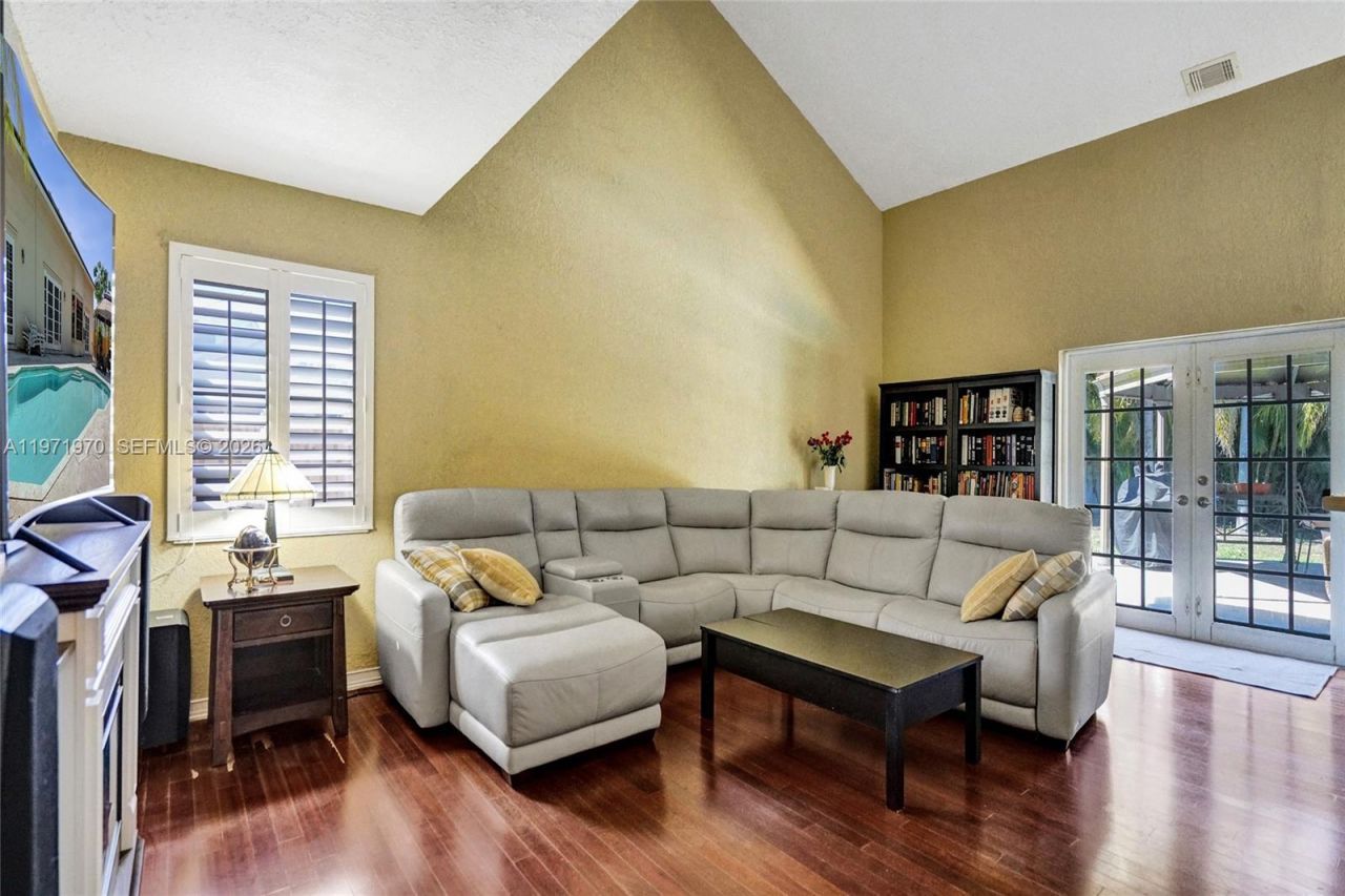 14681 Poplar Hill Ct , Davie, FL 33325 Photo