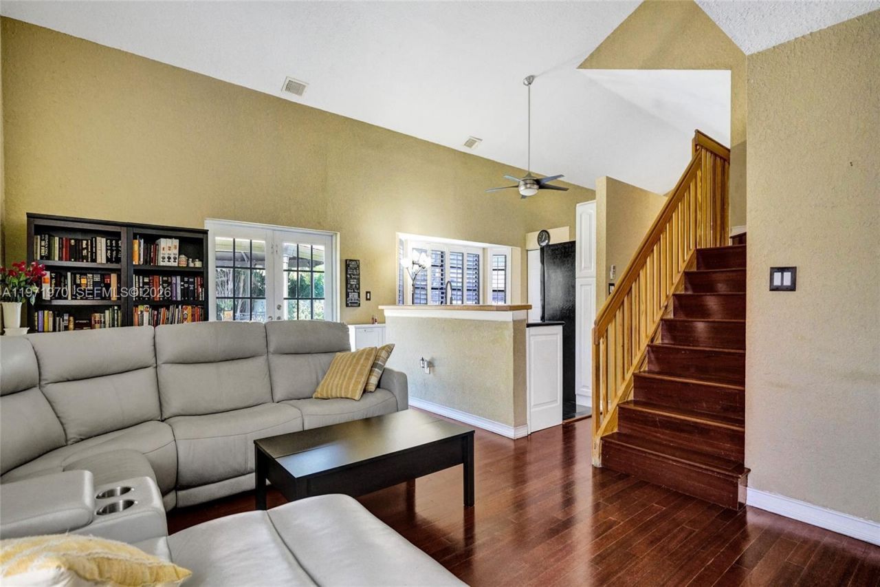 14681 Poplar Hill Ct , Davie, FL 33325 Photo