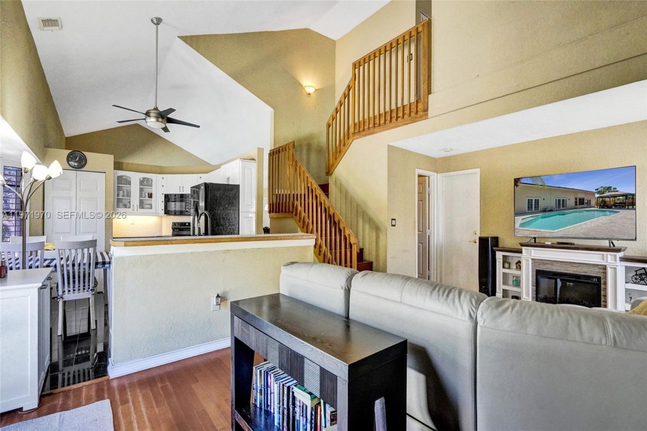 14681 Poplar Hill Ct , Davie, FL 33325 Photo