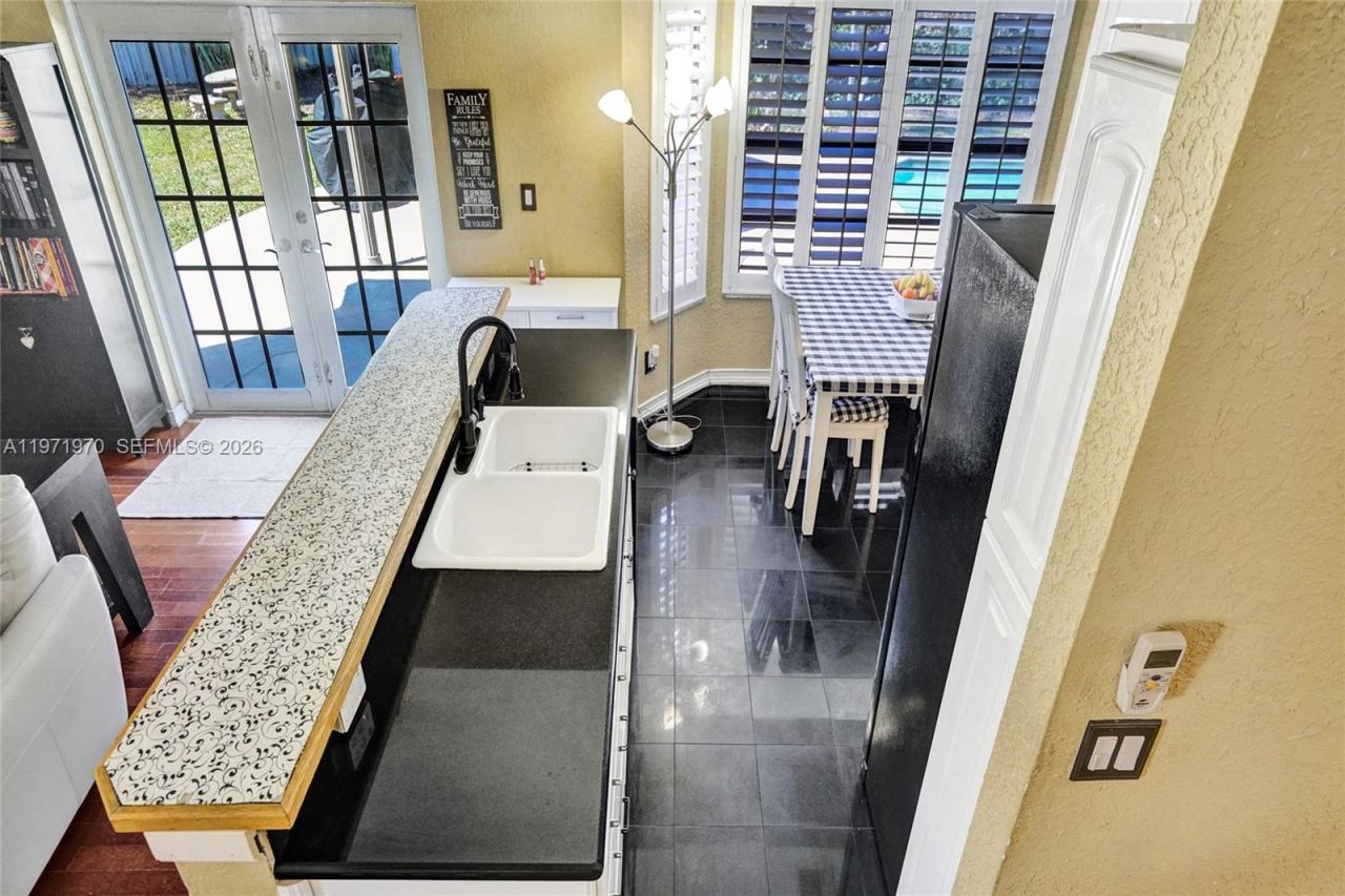 14681 Poplar Hill Ct , Davie, FL 33325 Photo