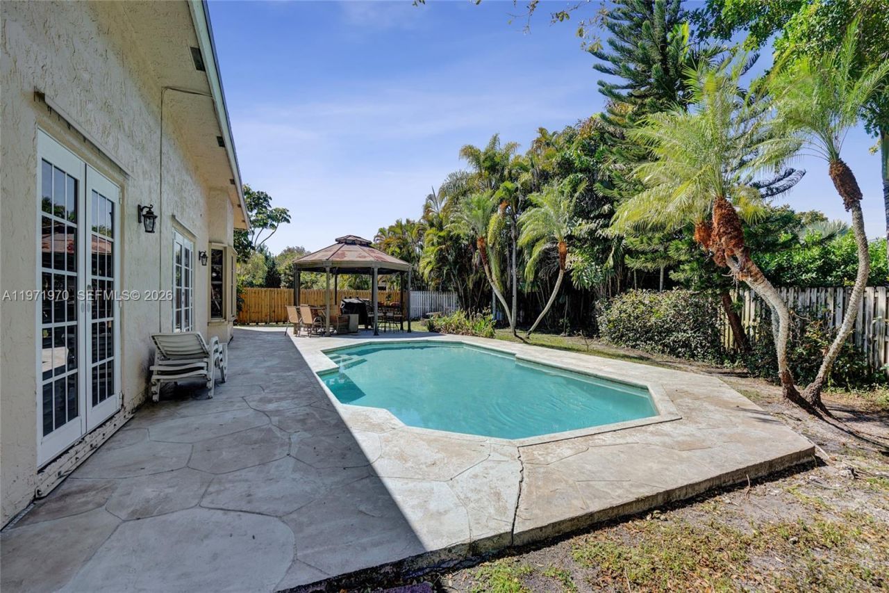 14681 Poplar Hill Ct , Davie, FL 33325 Photo